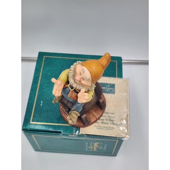 WDCC Happy Snow White Seven Dwarfs "Happy that's me!" Disney Retired COA Box - Picture 13 of 16